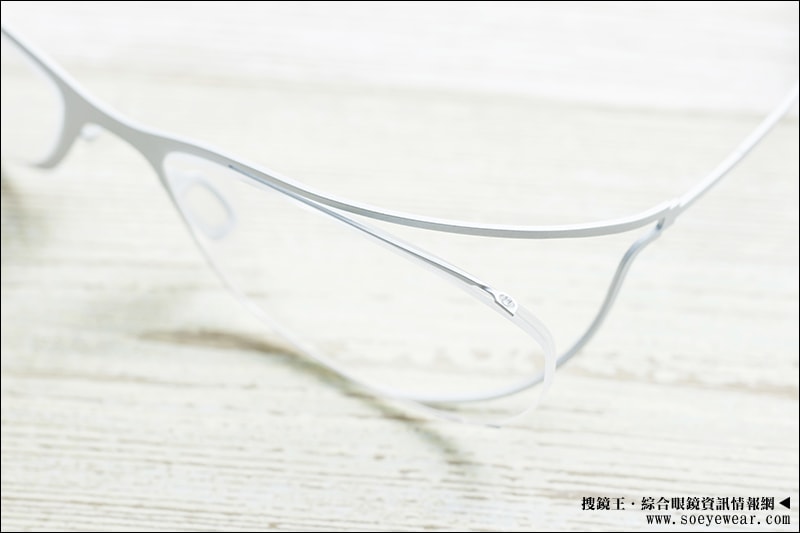 spec espace 日本 眼鏡
