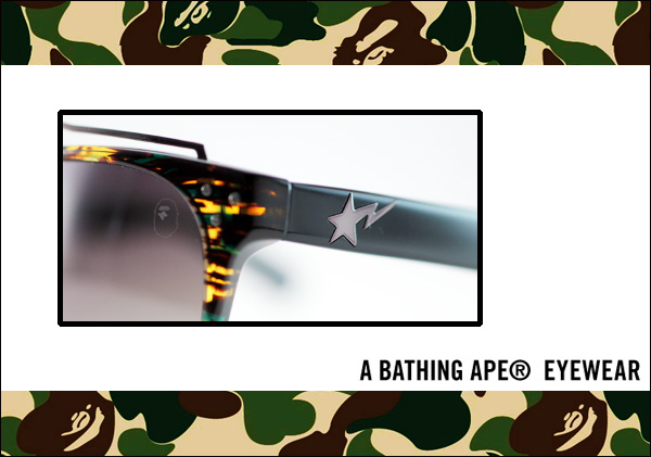 A Bathing Ape EYEWEAR 鏡片上方印有BAPE主要元素 - 人猿頭，而鏡腳也有著元素 - 星星