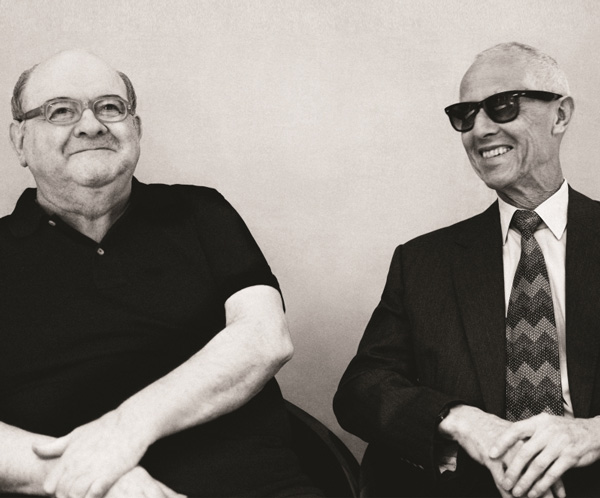 CUTLER AND GROSS 眼鏡 創辦人 Graham Cutler 及 Tony Gross 以「原創、灑脫」為品牌理念，將歷年代經典與前衛浮誇的設計融為一體，創造出屬於每一支眼鏡的獨創風格。 